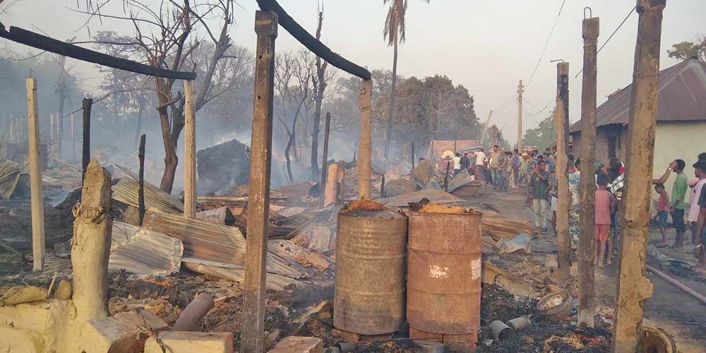 सप्तरीमा आगलागी हुँदा ११० घर जल्याे